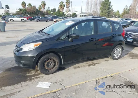 2015 Nissan Versa Note S (Sr)/S Plus/Sl/Sr/Sv z USA, uszkodzony, nr VIN 3N1CE2CP1FL381553